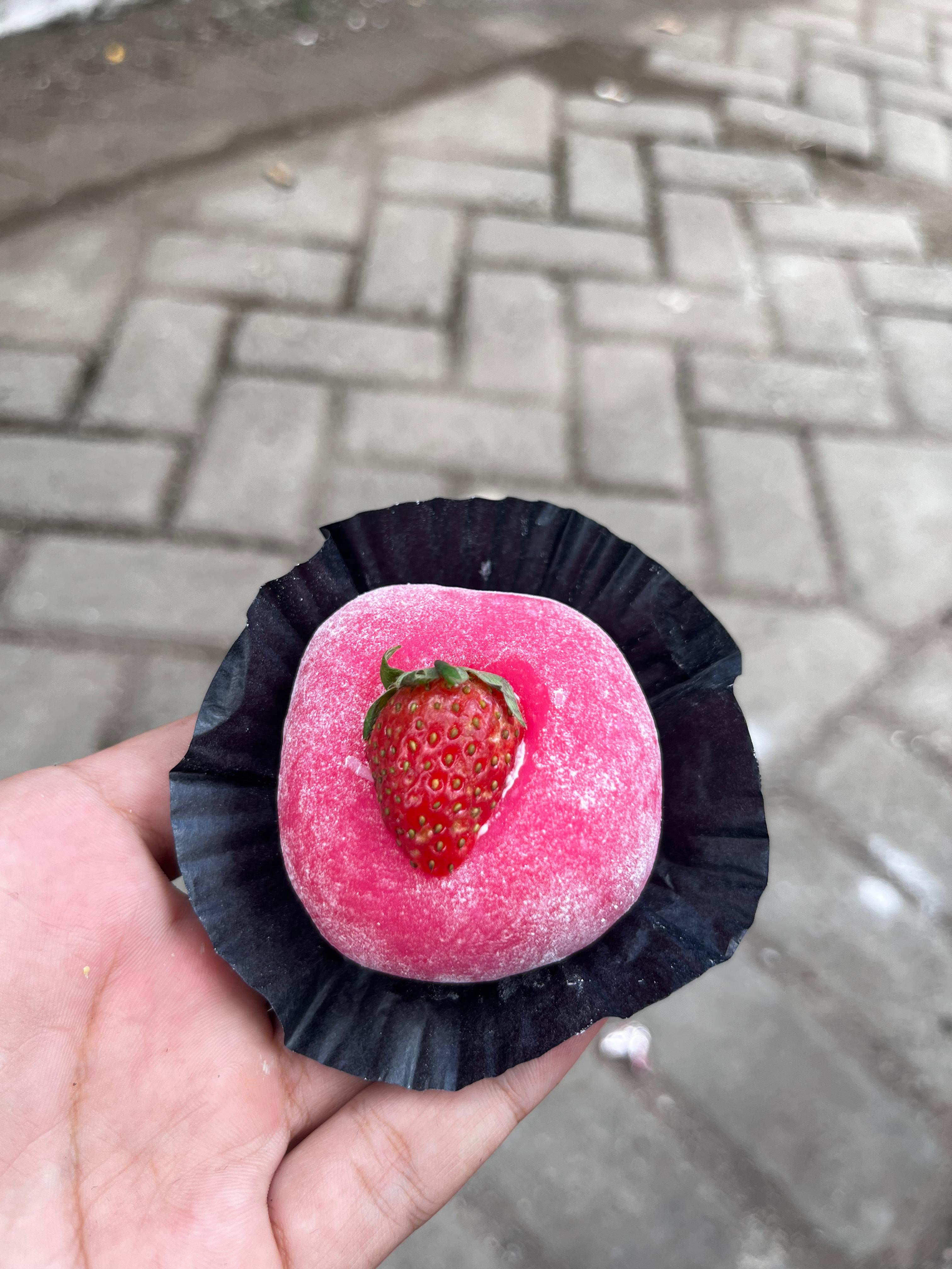 Mochi Strawberry Cream